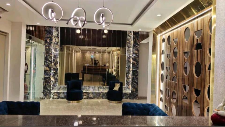 Hotel Pearl Wood Zirakpur المظهر الخارجي الصورة