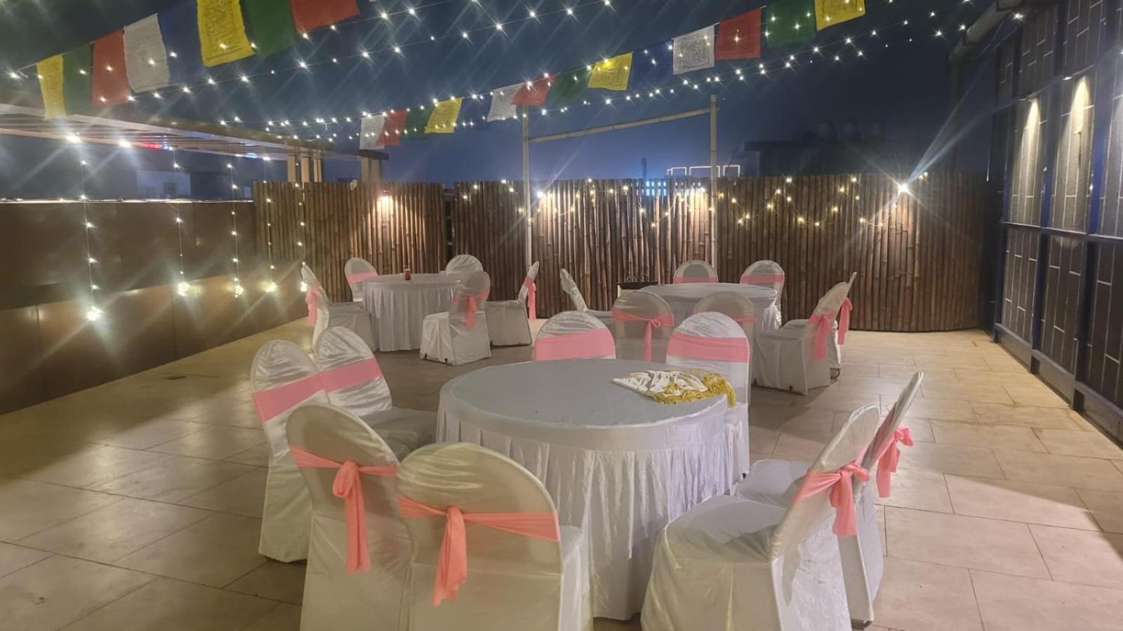 Hotel Pearl Wood Zirakpur المظهر الخارجي الصورة